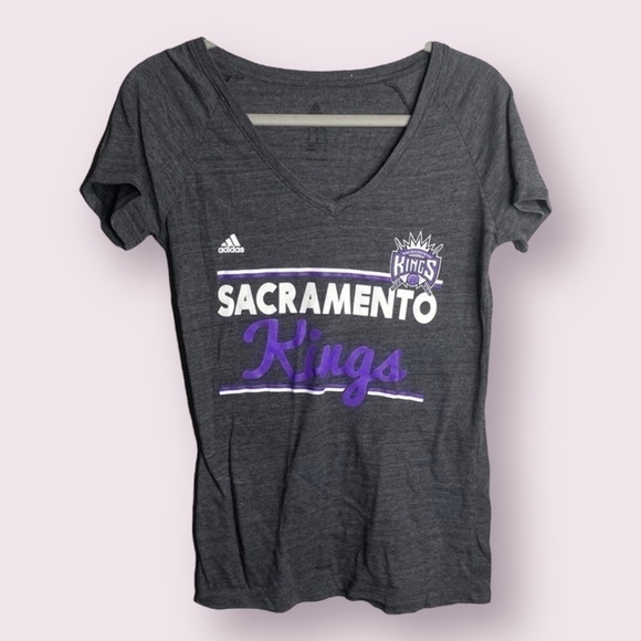 Adidas Sacramento Kings Tee - Short Sleeve Basketball Shirt, Size M - Picture 6 of 6